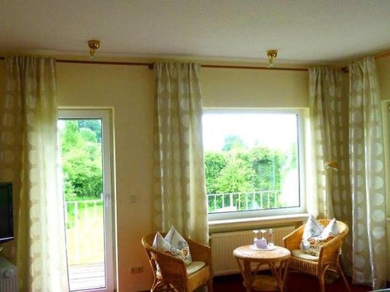 F022CA0D18B845FF75F3FFC5B367412C