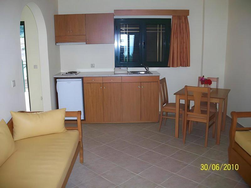 A0B38E7FD37E97DA03404F4D06019CBB