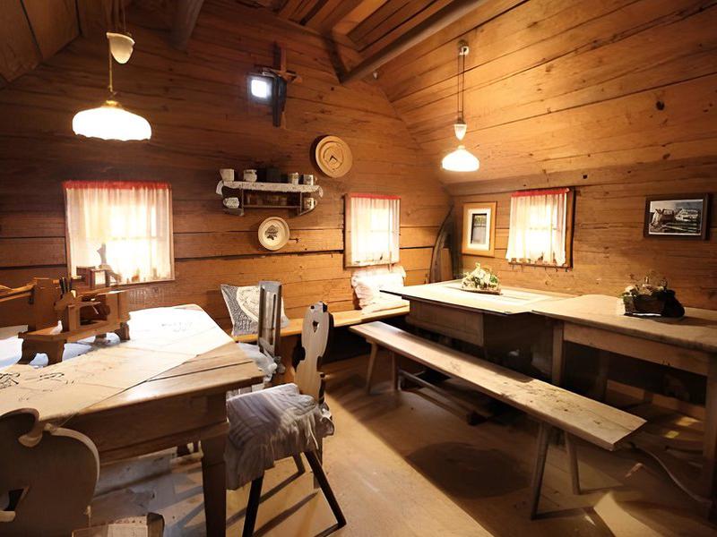 51E761389BB20E39244A6724DA72A92A