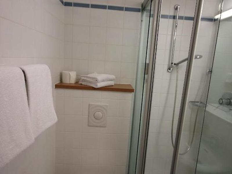 565581222C1CE0CDDD9B5CE8F68709CE