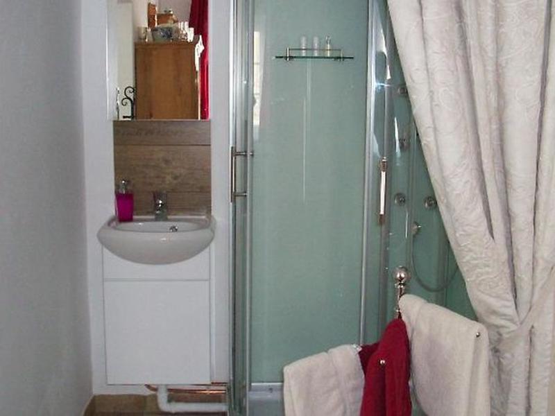 CACB069A8FC26DC83BAC6434F63A3BBB