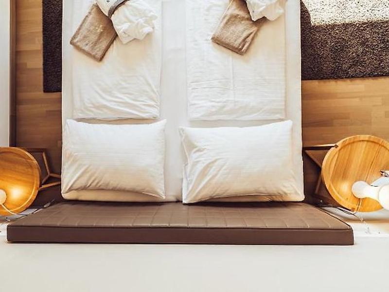 50EB4F385B554CA3D698B15ECA1344A2