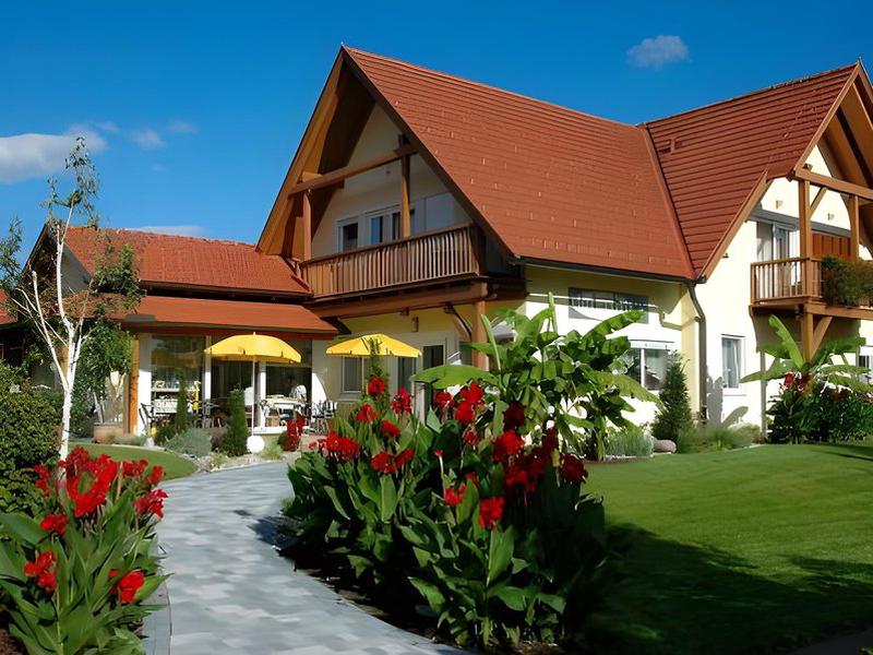 9CC9C6987D342222D5524098A6ADE4CB