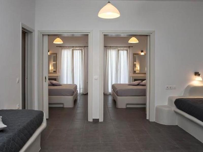 2C4672F0ADFAB03CF419437D6B44BDFE