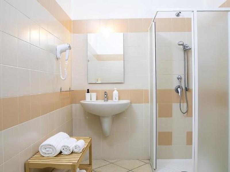 AABA11019598842B5F3FD8C3F83613E2