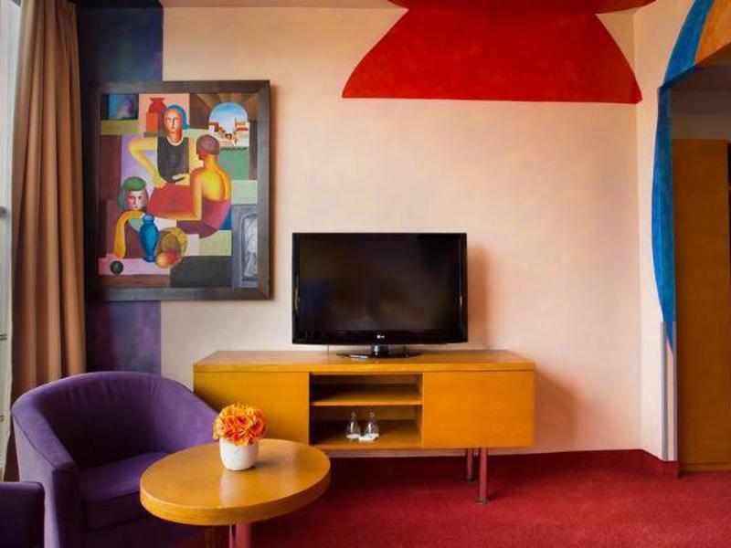 94E89C3A3484B95F63E8331A5A87B76B