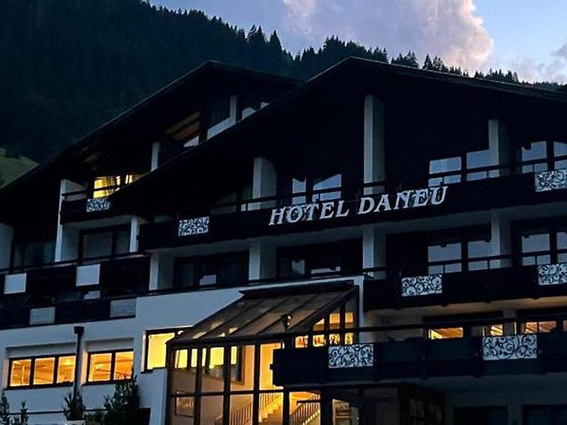 40E61D2593DF2B572904398F7CA28805