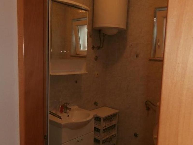 C4ADF2B1BE40183AEE2B26EFB8E1CC2A