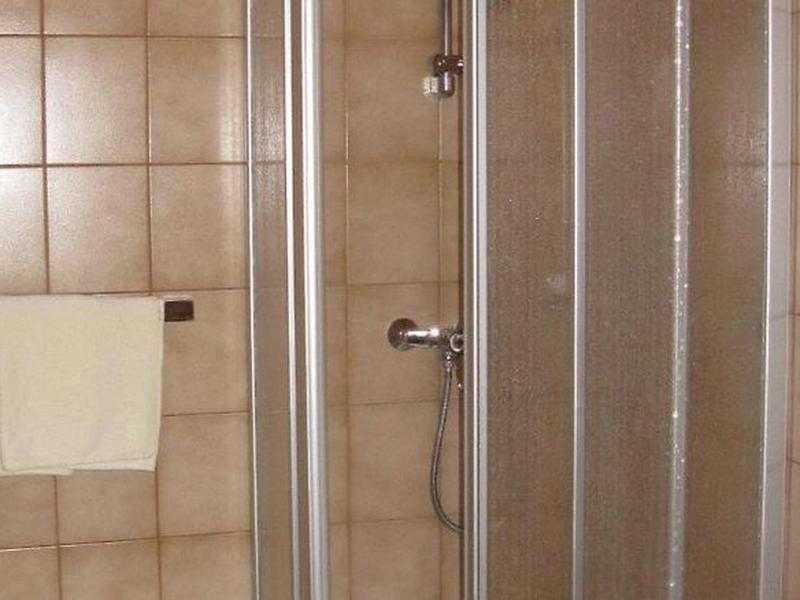 CCAD13485BCAF5683D5F8B6675320CC9