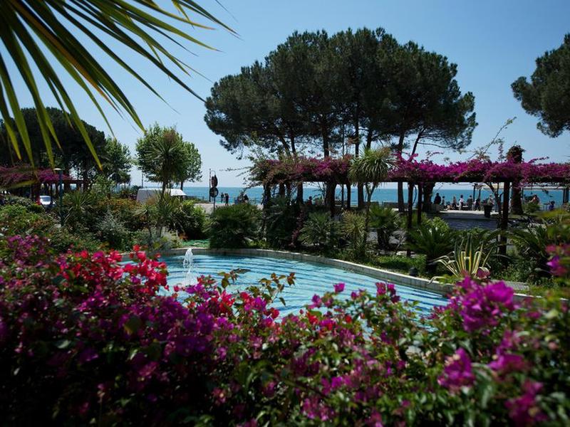 36CCDF0A7D4EE8FE4026BD956775BB42