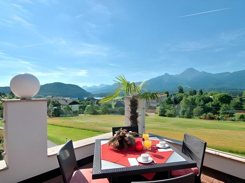 AD021607E7F82D2DACFD1C30737956EB