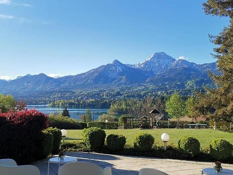 66FB8584D5F7154358BFF1F403A15D9C