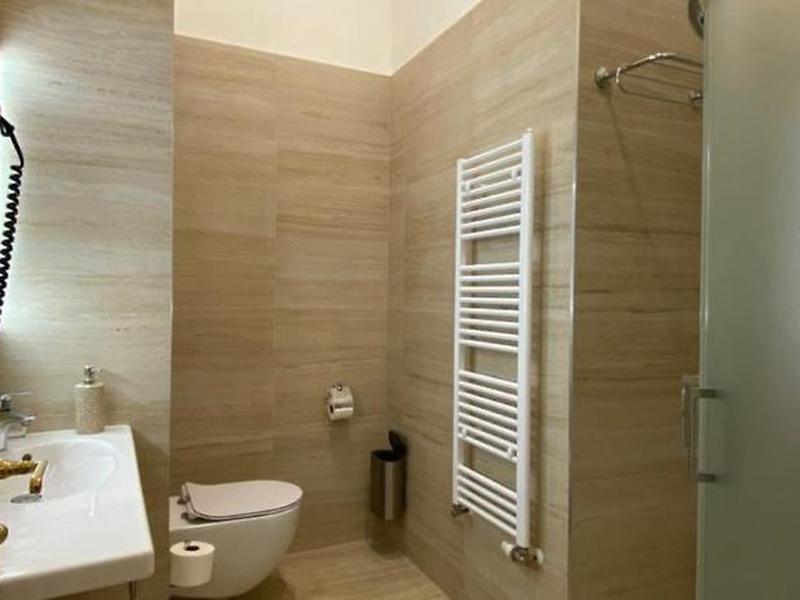 2E10D0F36E518E678FF58DF8144E4A92