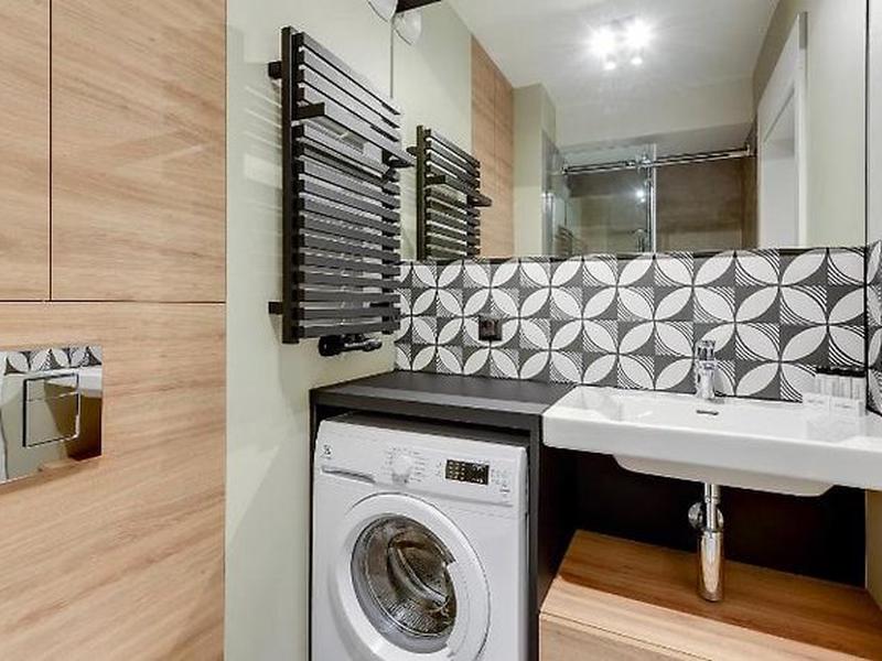 D07D156B2B042E372A5D416791DFD814