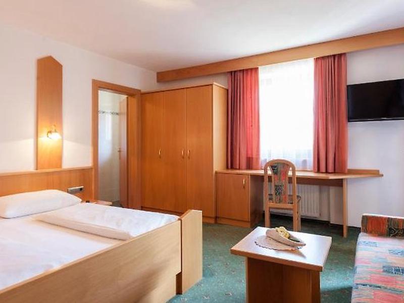 1FC6B95BE278D7557D37DB88ADEF266B