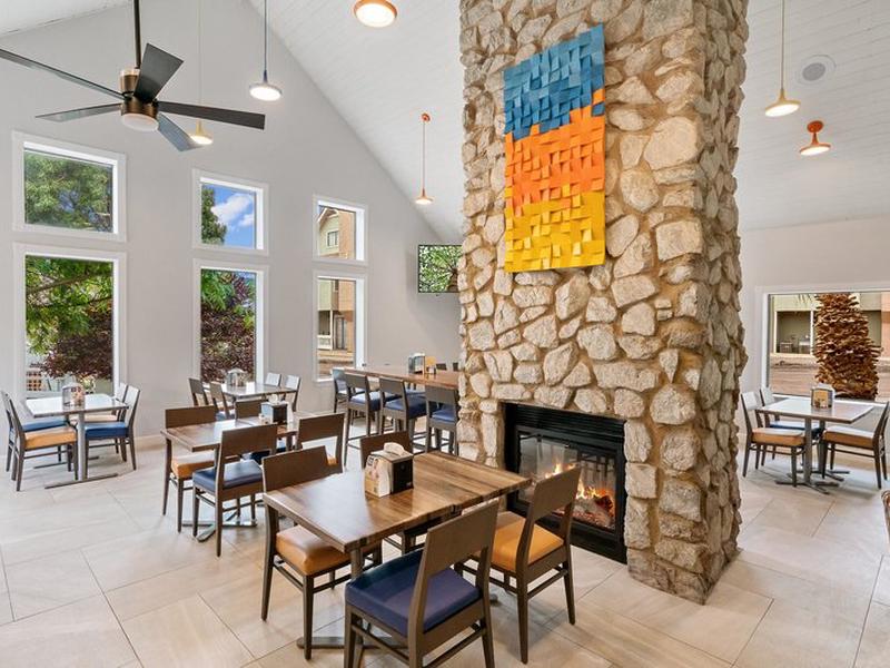 E61706A4CB1570B40047707A7ECFC38D