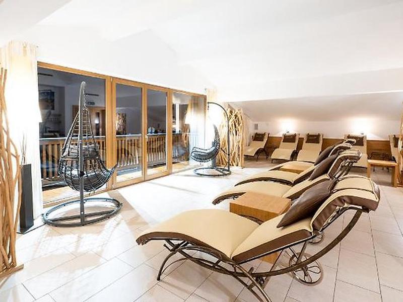 525EEC86B207C1025BFEABD42A9250C4