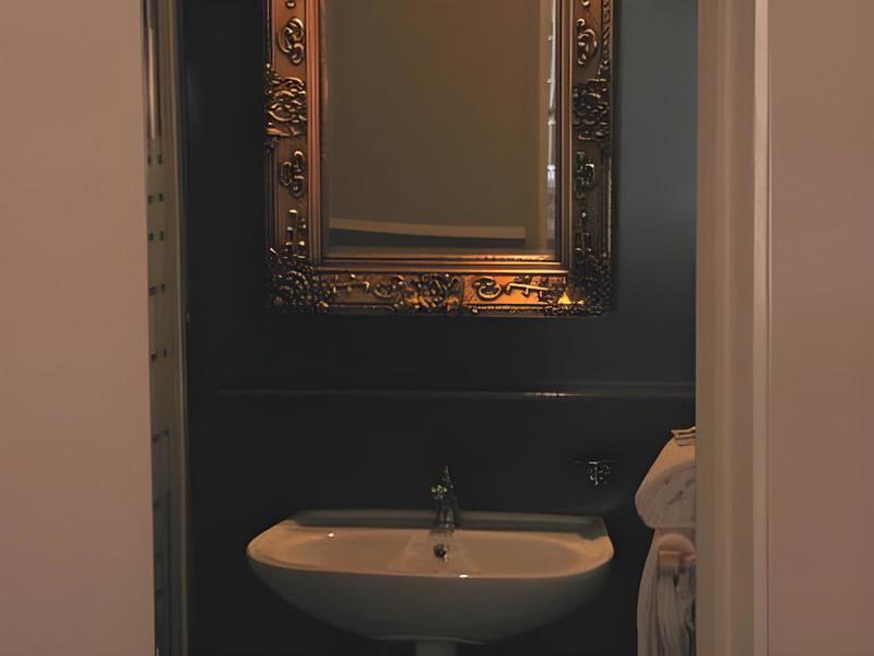 00B26AC7B4B9F8E9C9A38723829834F9