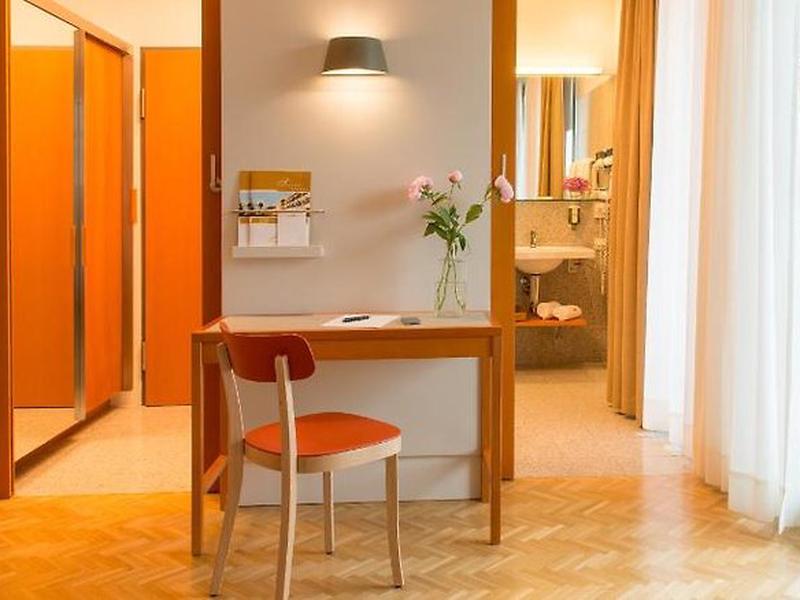 806B8455F8A76FA9527B6436E517C979