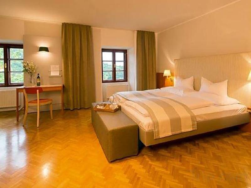 C8F5D0840DBE54699CFC5B792D1E5573