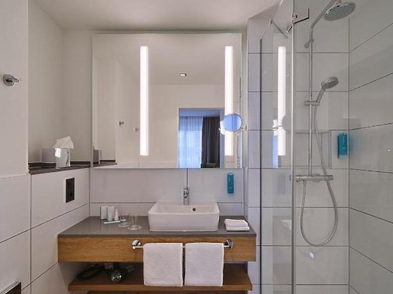 71BF43EE314DC6C5966B6A2A145729EA