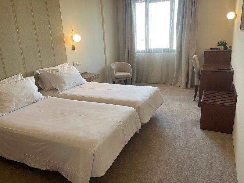 63B1C8586874655D3550712DC39DC16C