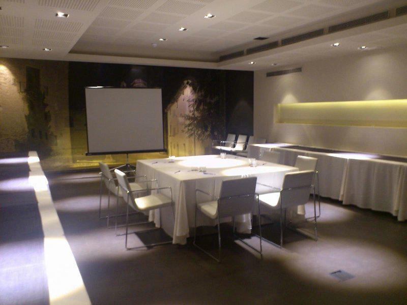 13750D21E6E871221FF7FFF8AD06AD18