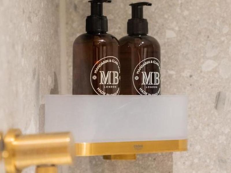 C6AF4861CF960E5D4729B92845D63A27