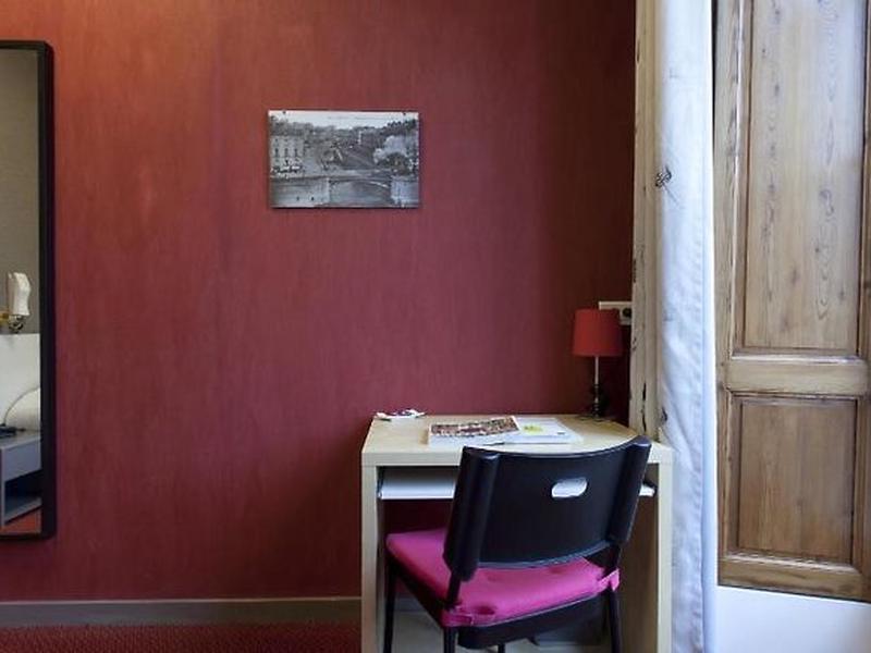 BFAA939CE3601EA6DC4DF4215F2284BE