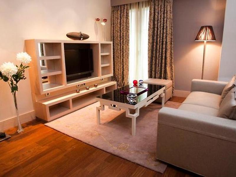 68C23958ACE8215FCC305C00373D3586