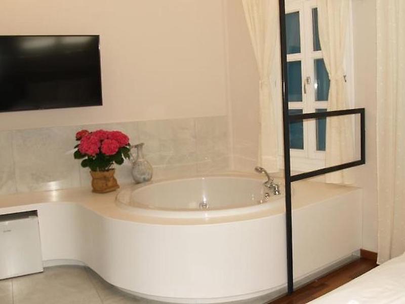 9EE0F7A4C4672BFE0EF3E5E18C754326