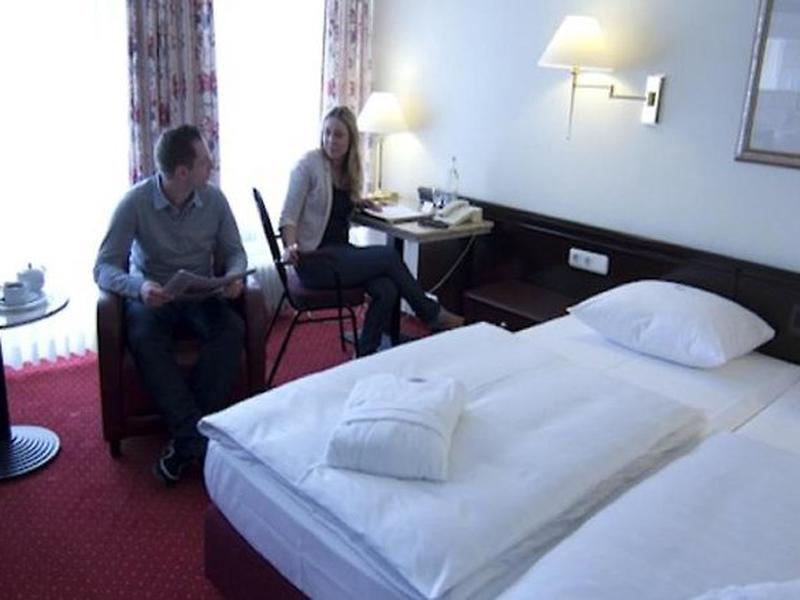 C3345117D55B0161344F3EE38CCC79E0