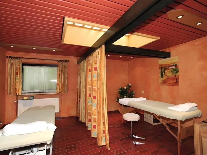 CFF12B10E2182D79D4AF3CE9D4769B84