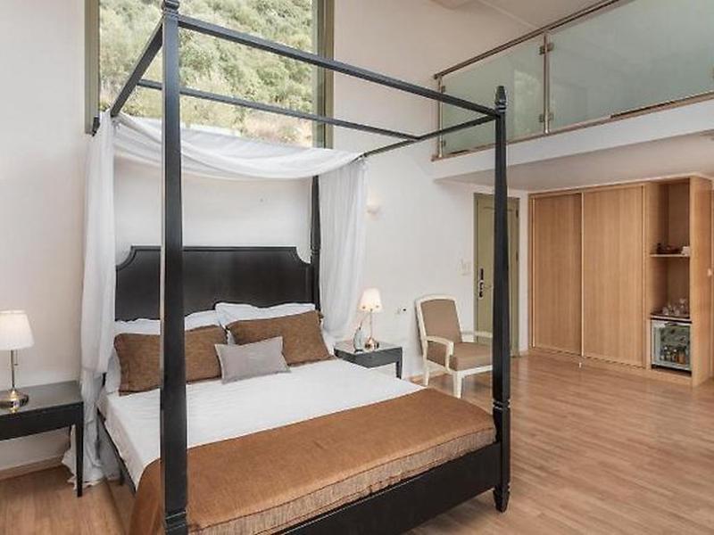 50B26BA2F1DA96BCF2E97F3512614970