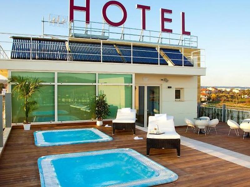 60E7EFC6546F1C3AA77B9885731BFA5A