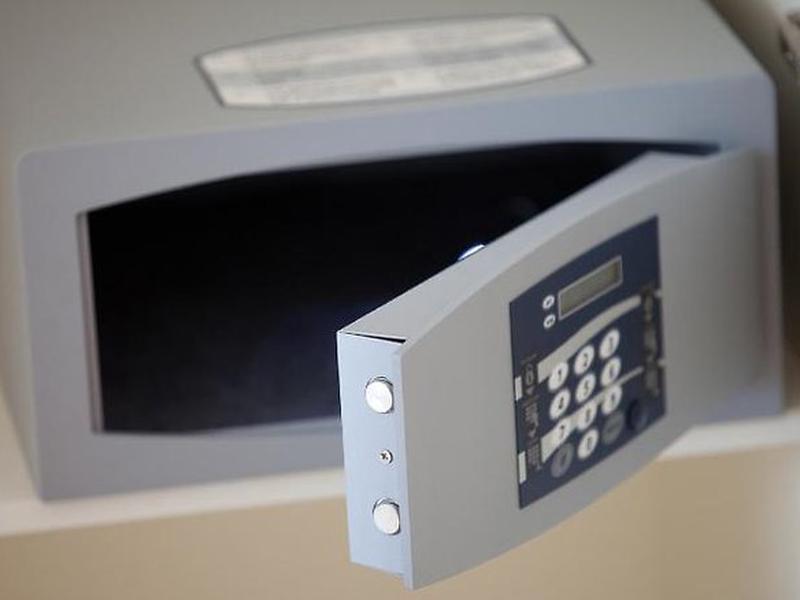 51E70BAF8E11C24B368A171E8934CC3C