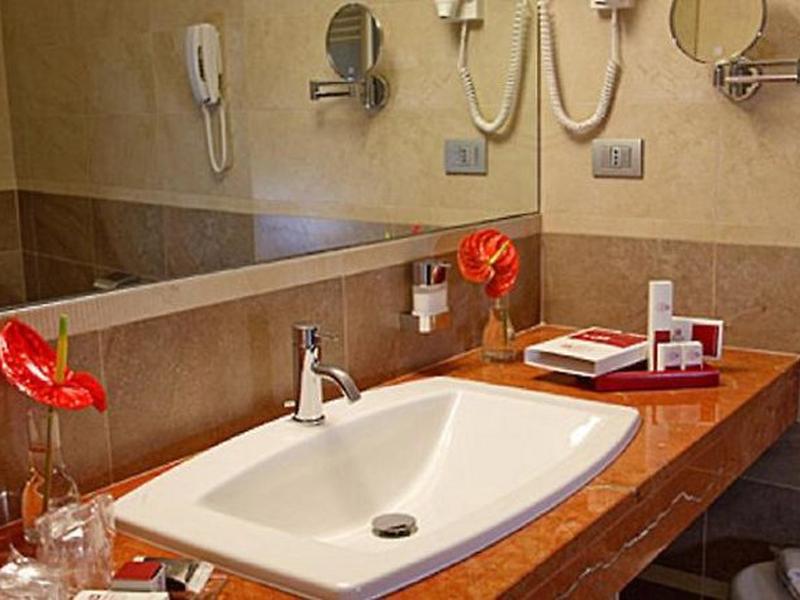 51C5FF01AEBD4882AD903FEBB8705312