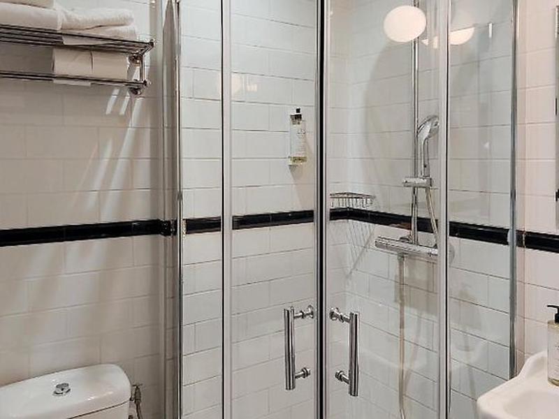 9A4D8D1EA7D3AEADBCB7481D70EDECE5