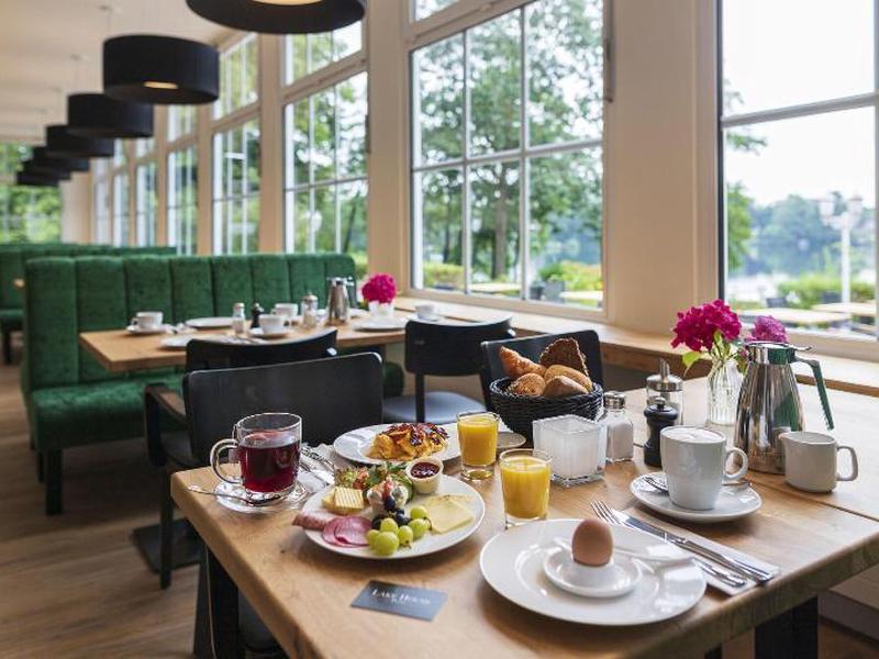 47956E386AF6C85C3B352E4018B606BB