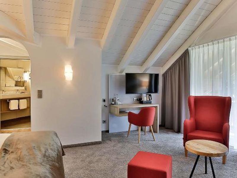 F3448A675041A13783A9A192D7598A10