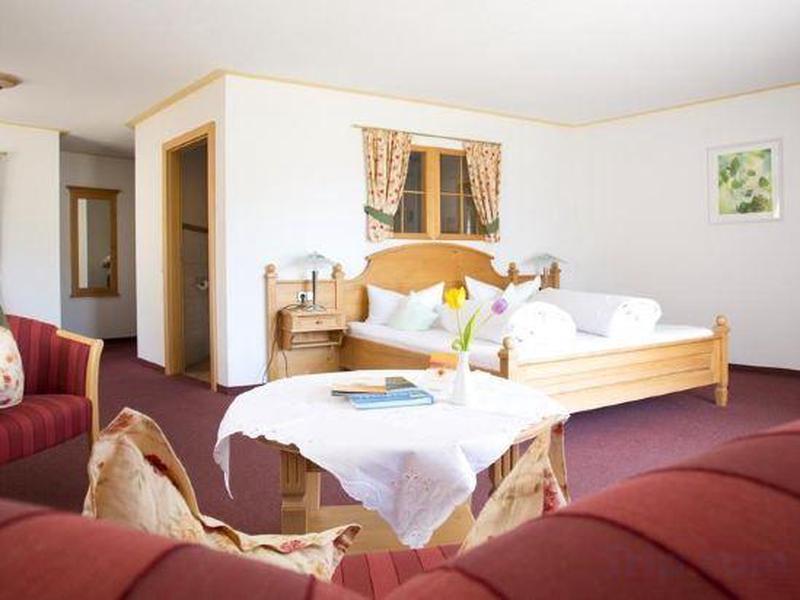 8D166B3C3B01AA767BBA1C97D336974B