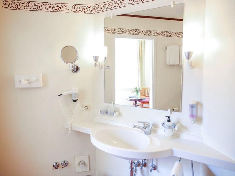 8B68DA24C91DEDBE9C88F5E934101D73