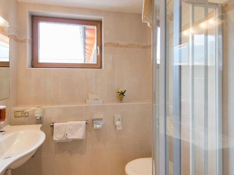 75DB86FF8950BD4E83667C9478538A60