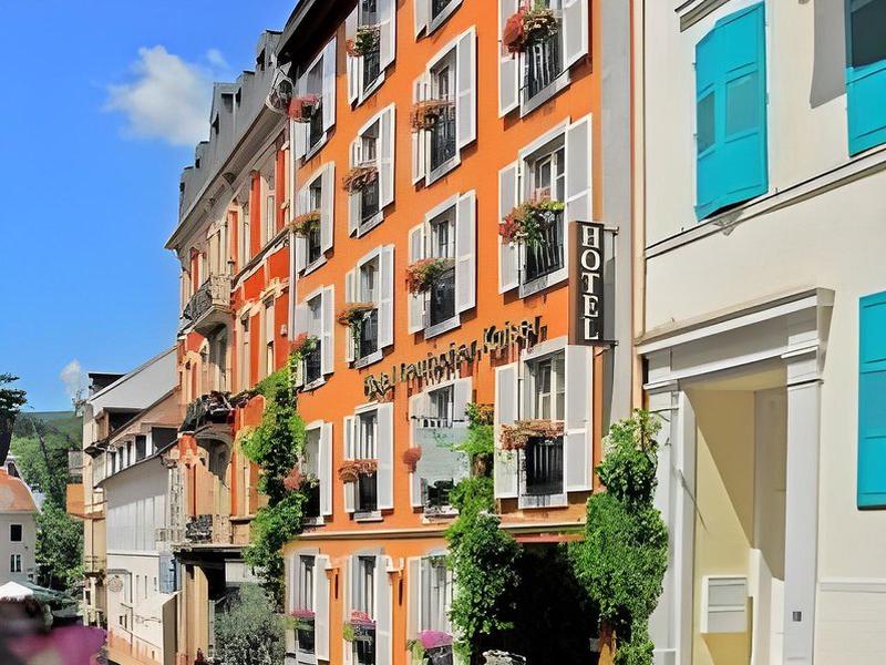 C727FF1A57FBD0B7D3F72DE828181851