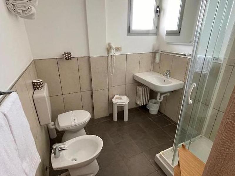 E9FCF746BEEB83C230B0AB1AC333A022