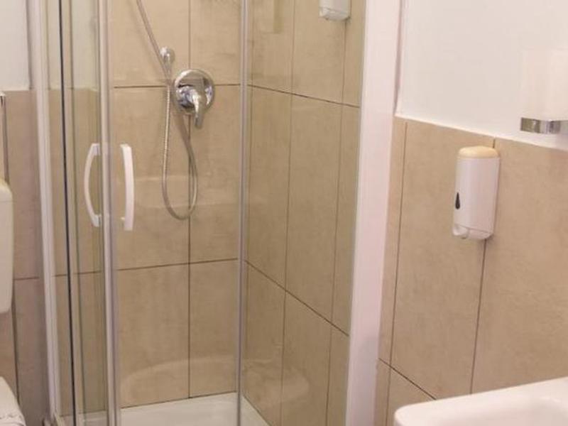 3544B5F83158CE703602C8AD634B4307