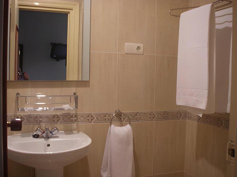 F6BE98BBE19F830BB075AFC953204C42