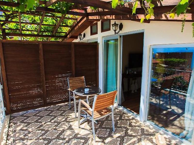 FEDCCFAB49A3FF999A53E6068011DB42