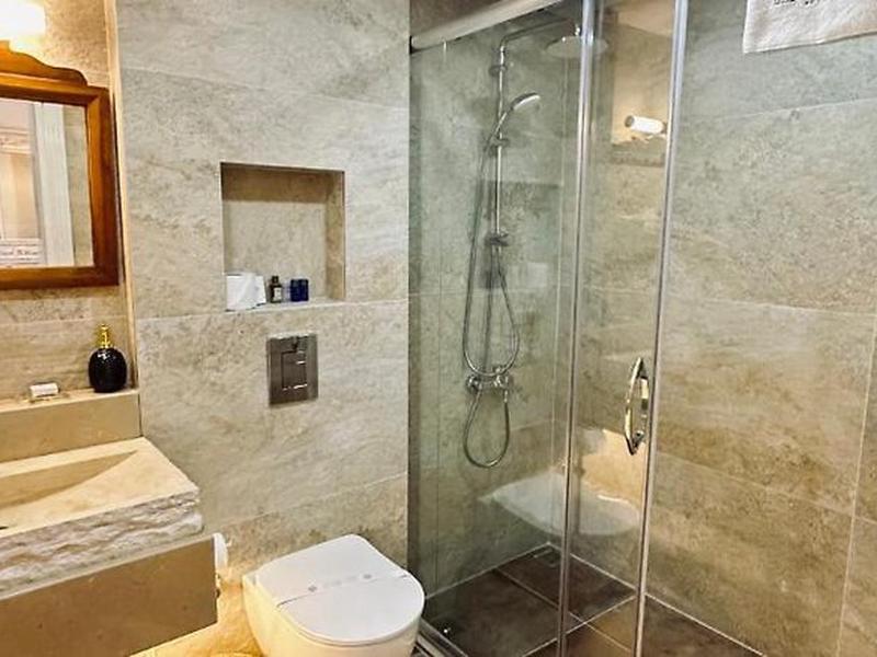 E09DD3F83431D85D3BF24CC799241A88