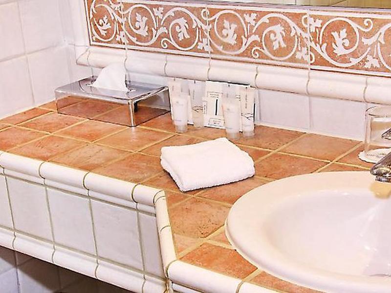 3D82FF3CB39AFCFC5D9828522F6C4837